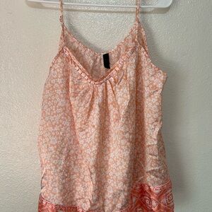 Chic Floral Camisole in Peach